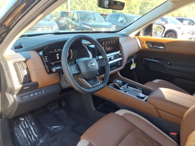 2026 Nissan Pathfinder Platinum