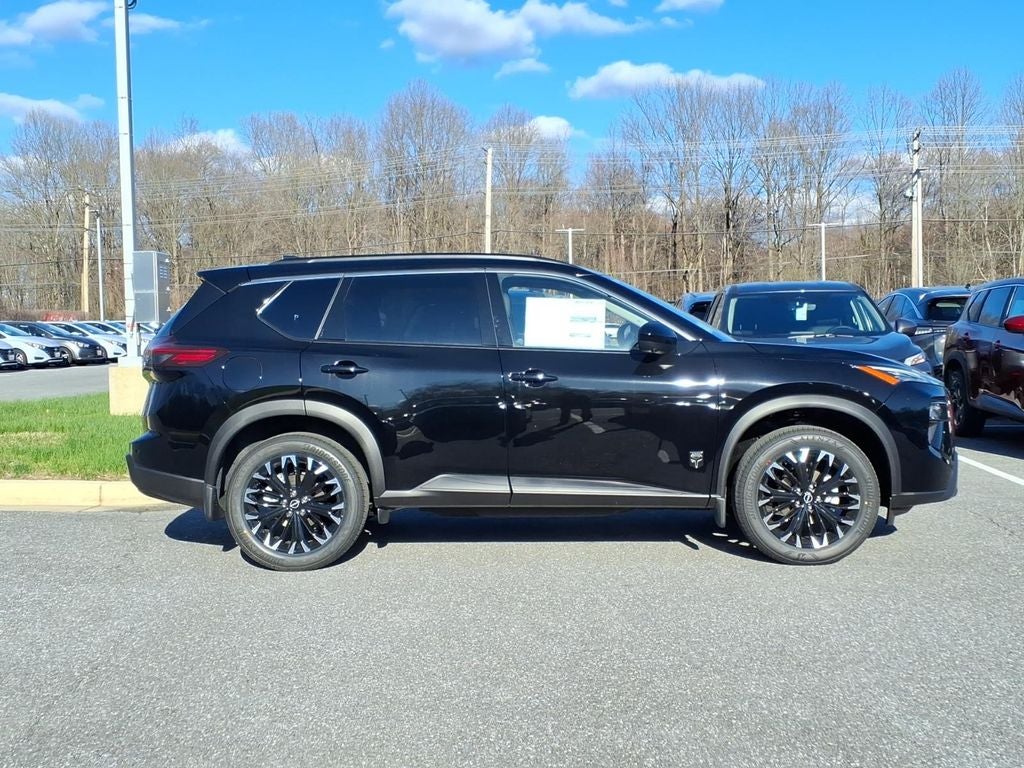 2026 Nissan Rogue Dark Armor
