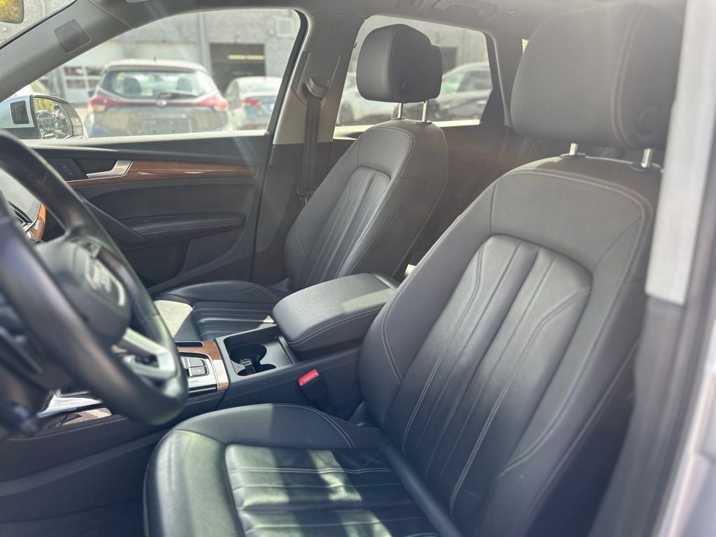 2023 Audi Q5 45 S line Premium quattro