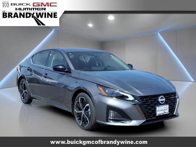 2025 Nissan Altima SR