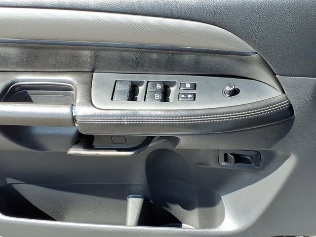 2012 Nissan Armada SV