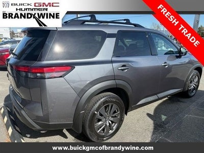 2025 Nissan Pathfinder SV