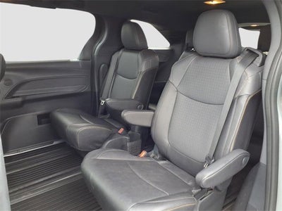 2024 Toyota Sienna LE