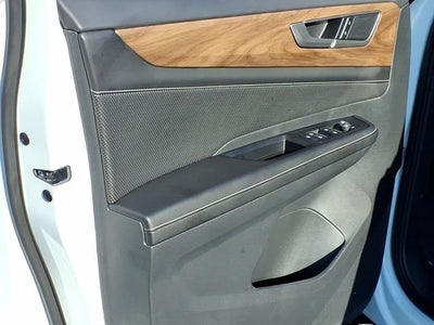 2025 Volkswagen Atlas 2.0T SE