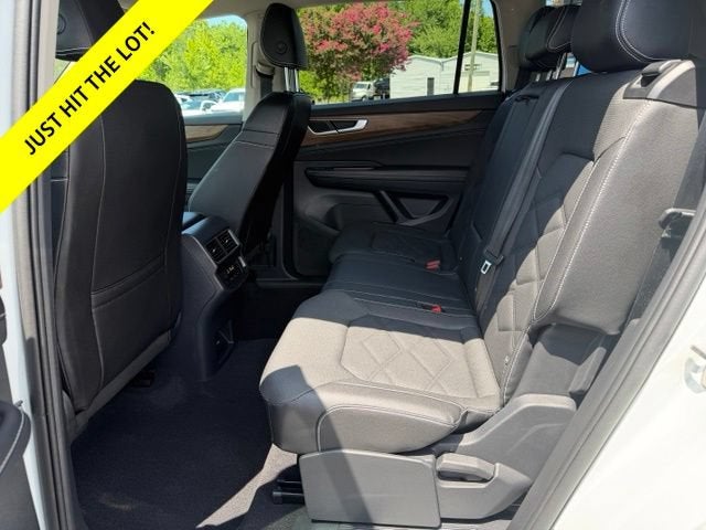 2025 Volkswagen Atlas 2.0T SE