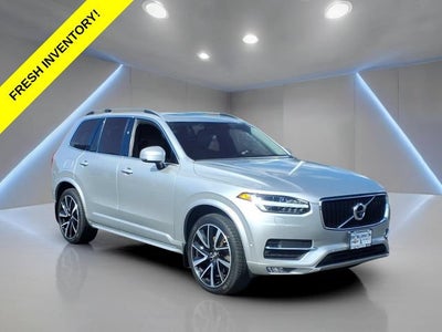 2019 Volvo XC90 T6 Momentum
