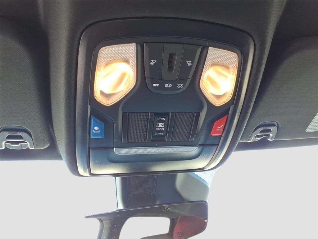 2025 RAM 1500 Big Horn/Lone Star OFF ROAD PKG ONE OWNER!!