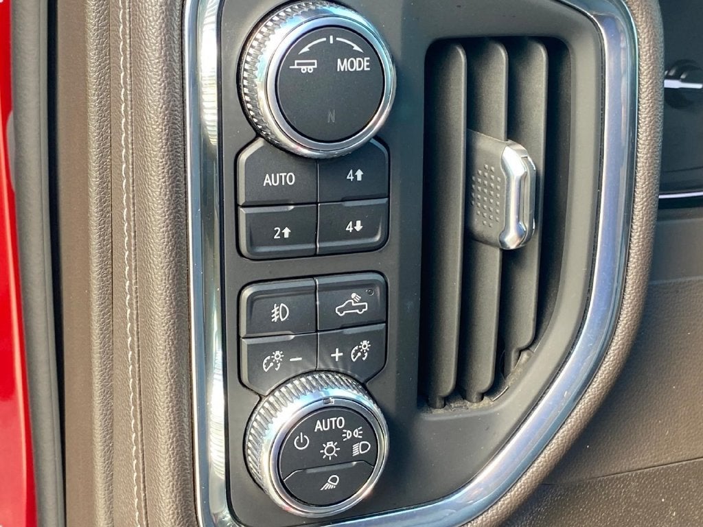 2023 GMC Sierra 2500HD SLT w/Duramax 6.6L V8 Turbodiesel