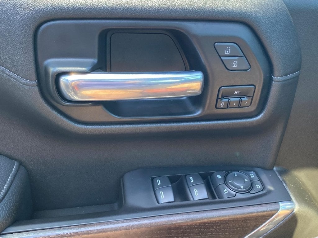 2022 GMC Sierra 1500 Limited Denali w/ Apple CarPlay