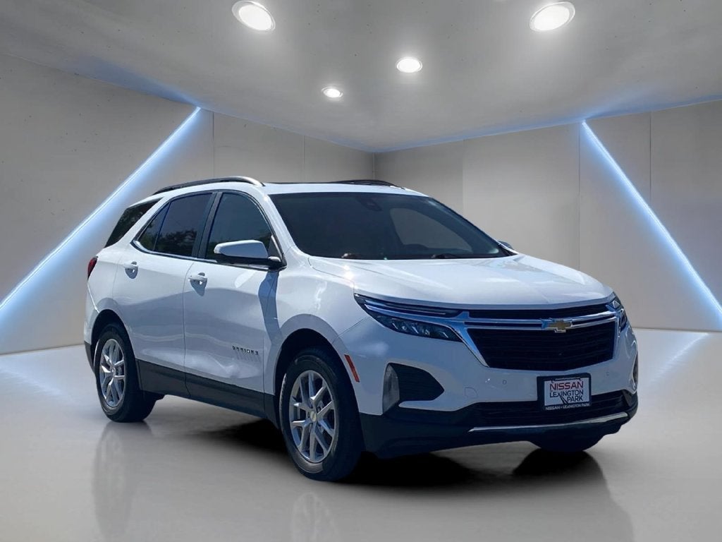 2022 Chevrolet Equinox LT w/ Power Sunroof