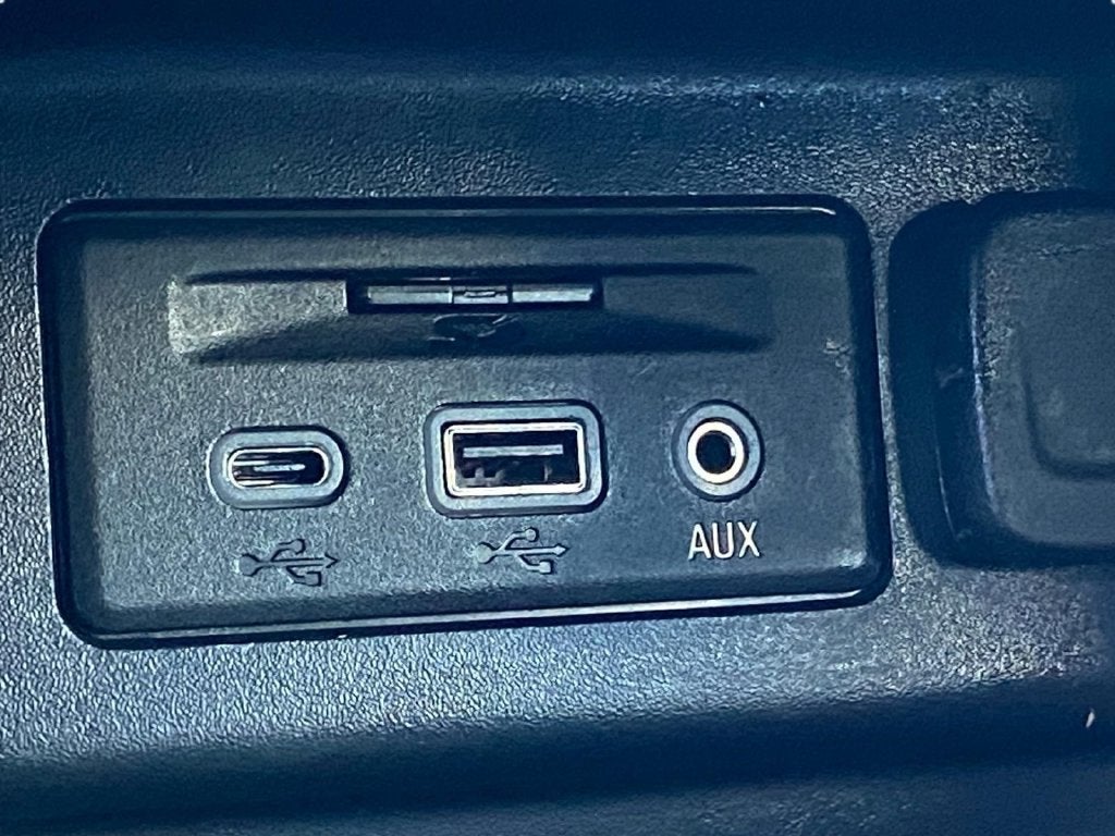 2022 Chevrolet Equinox LT w/ Power Sunroof