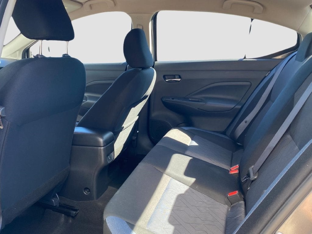 2024 Nissan Versa 1.6 SV