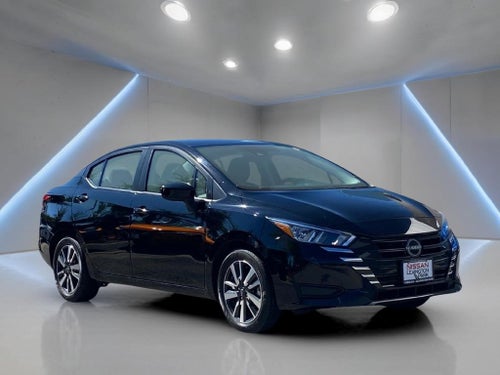 2024 Nissan Versa 1.6 SV w/Apple CarPlay