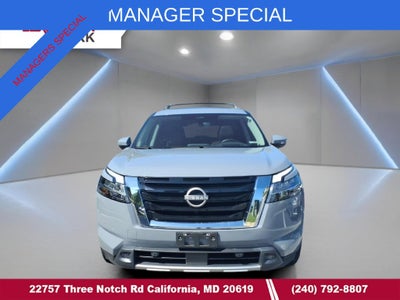 2023 Nissan Pathfinder Platinum