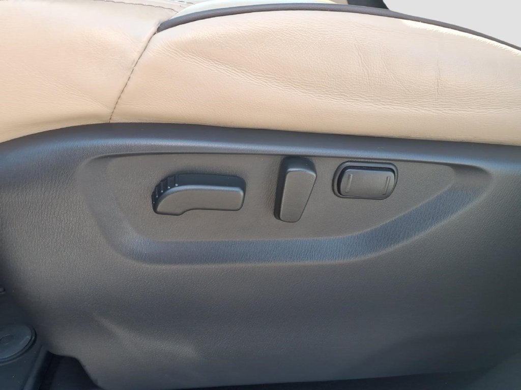 2023 Nissan Armada Platinum - Rear-Seat Entertainment