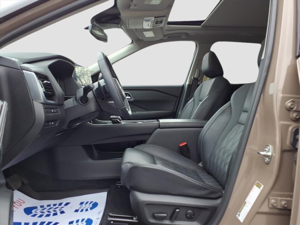 2024 Nissan Rogue Platinum