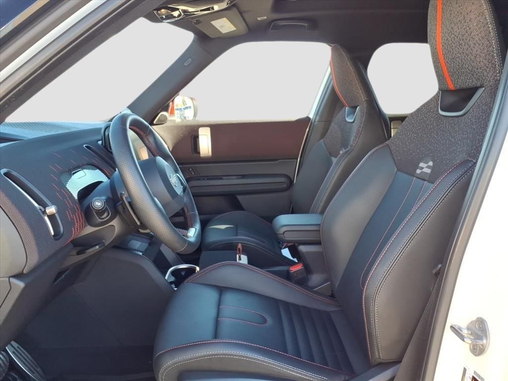 2025 MINI John Cooper Works Countryman Iconic