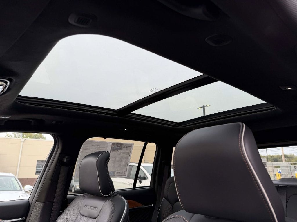 2022 Jeep Grand Cherokee Summit Reserve