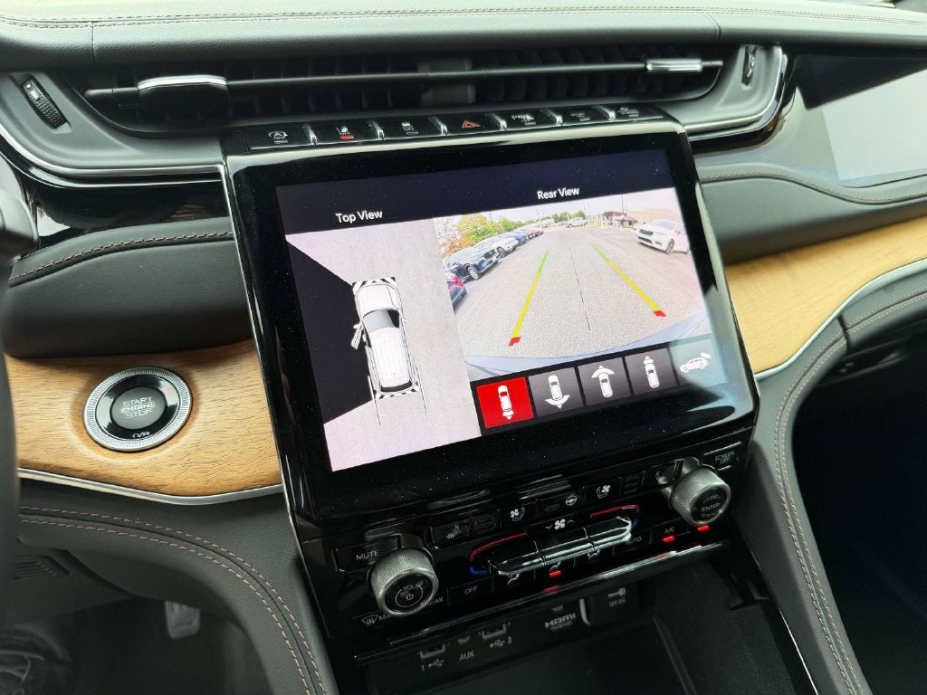 2022 Jeep Grand Cherokee Summit Reserve