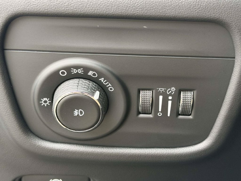 2022 Jeep Grand Cherokee Summit Reserve