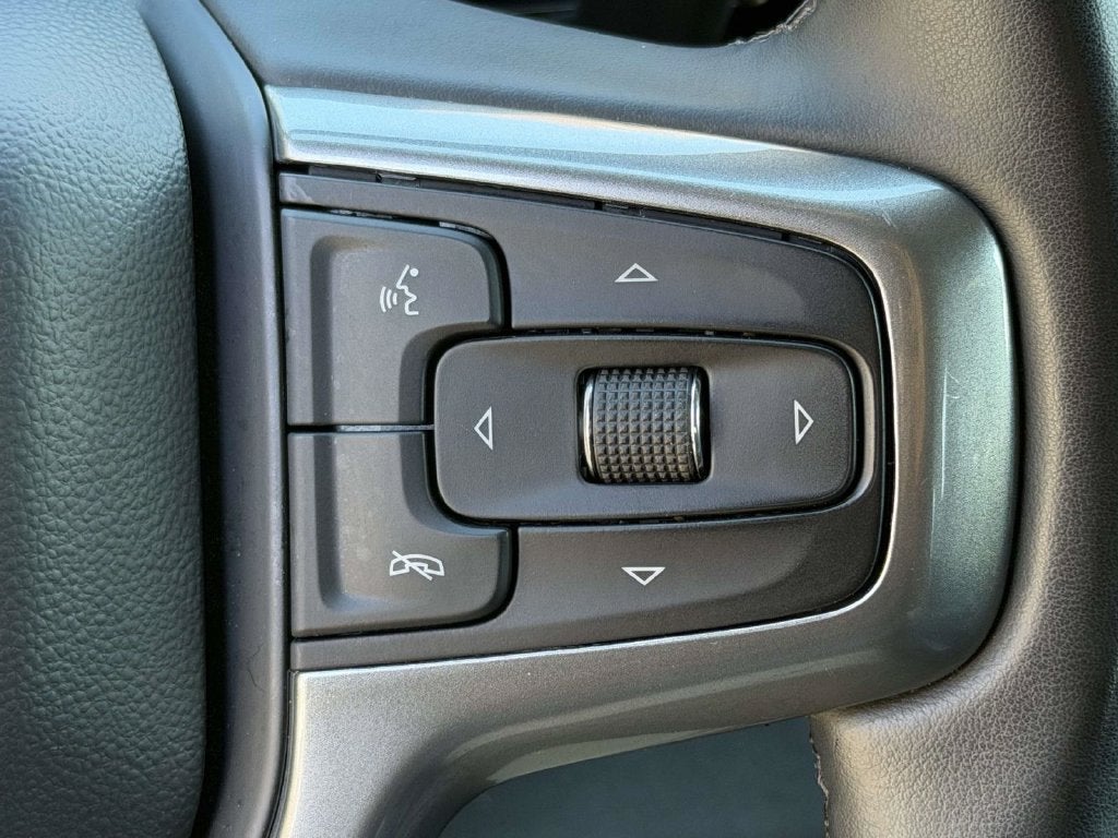 2025 Chevrolet Silverado 3500HD 4WD Crew Cab Long Bed LT