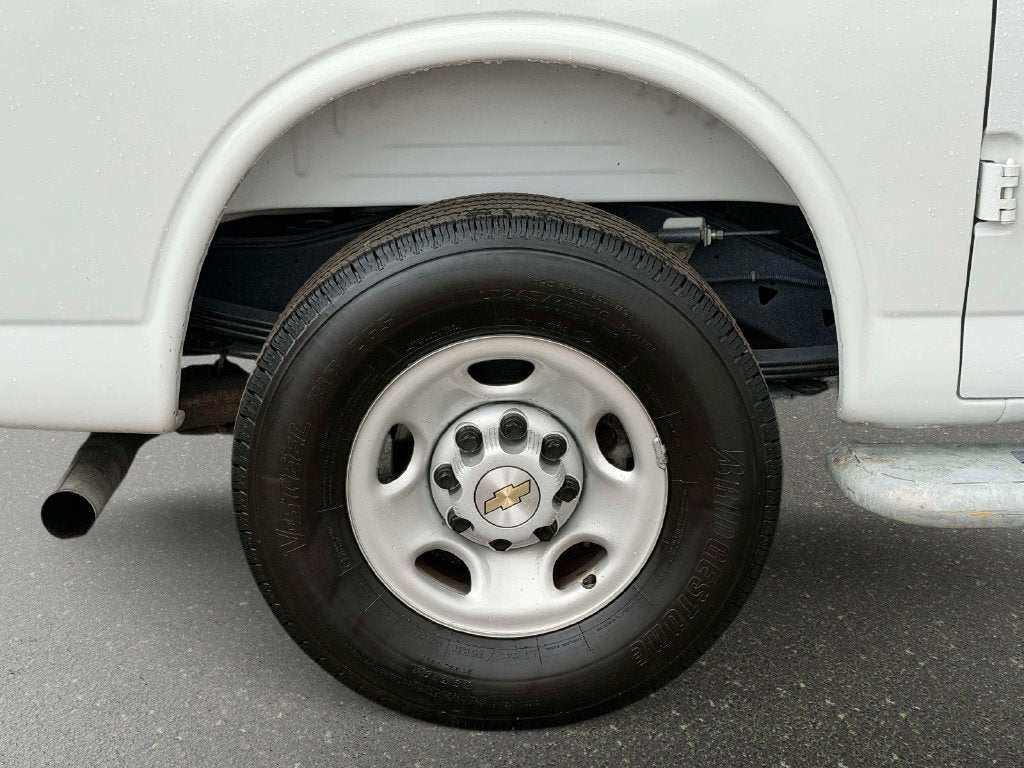 2025 Chevrolet Express Cargo RWD 2500 Regular Wheelbase WT