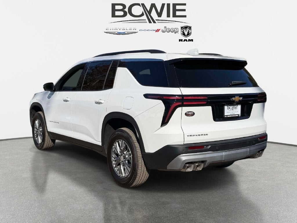 2026 Chevrolet Traverse FWD LT