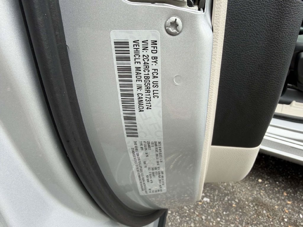 2024 Chrysler Pacifica Touring L