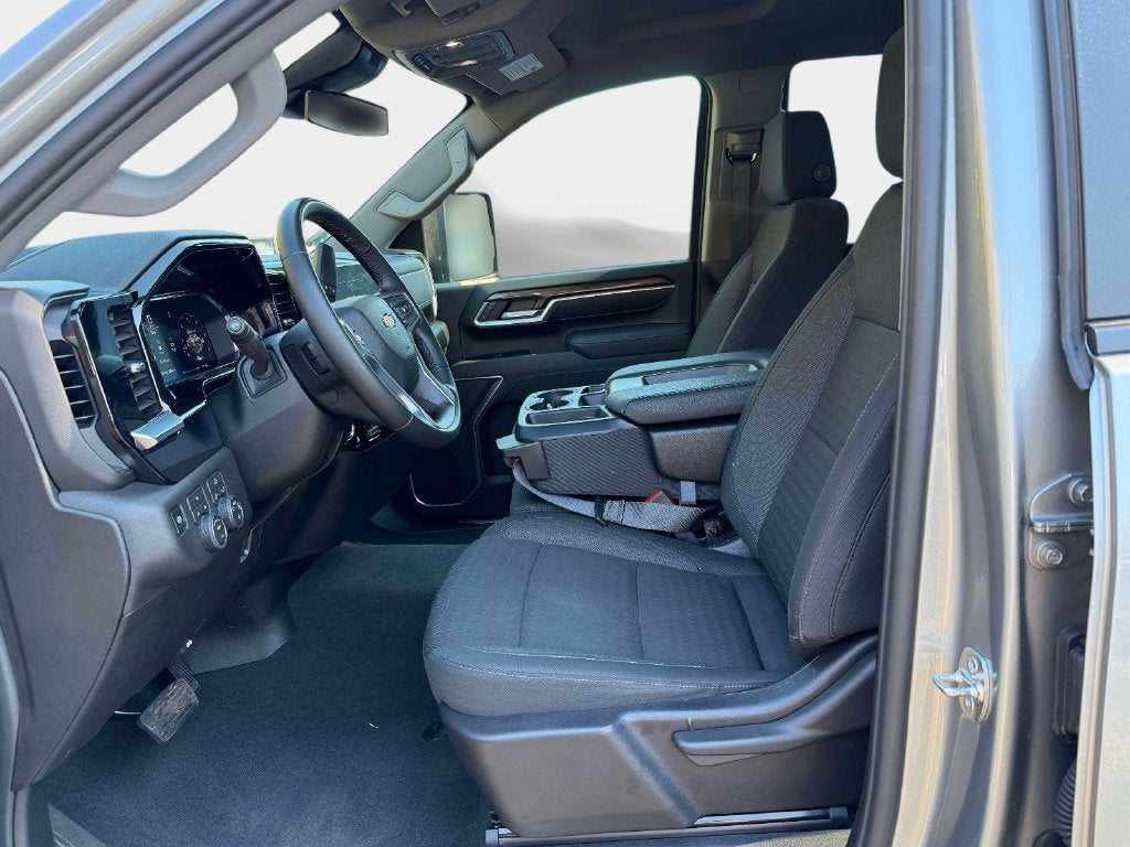 2026 Chevrolet Silverado 2500 HD Crew Cab, Standard Bed, LT, 4WD