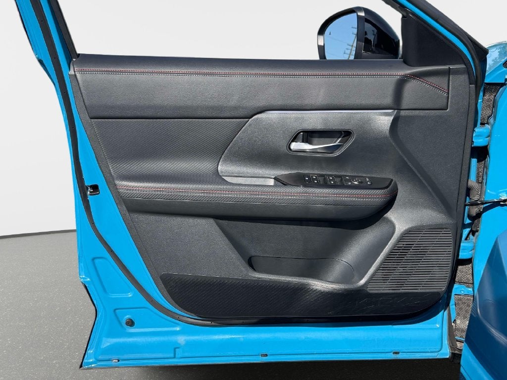 2025 Nissan Kicks SR Intelligent AWD