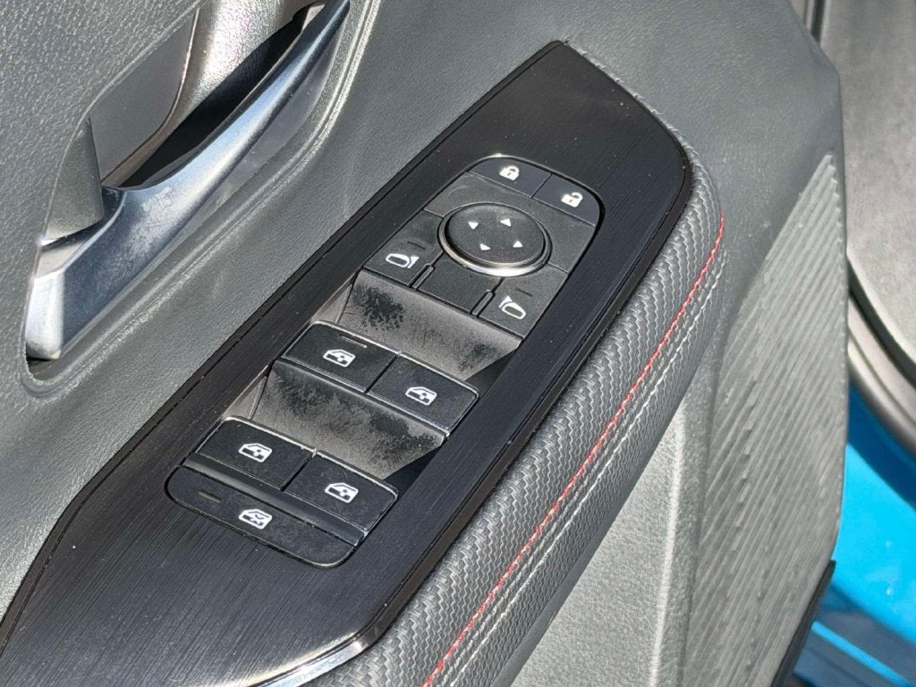 2025 Nissan Kicks SR Intelligent AWD