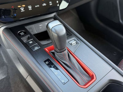 2025 Nissan Kicks SR Intelligent AWD