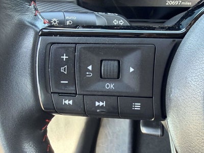 2025 Nissan Kicks SR Intelligent AWD