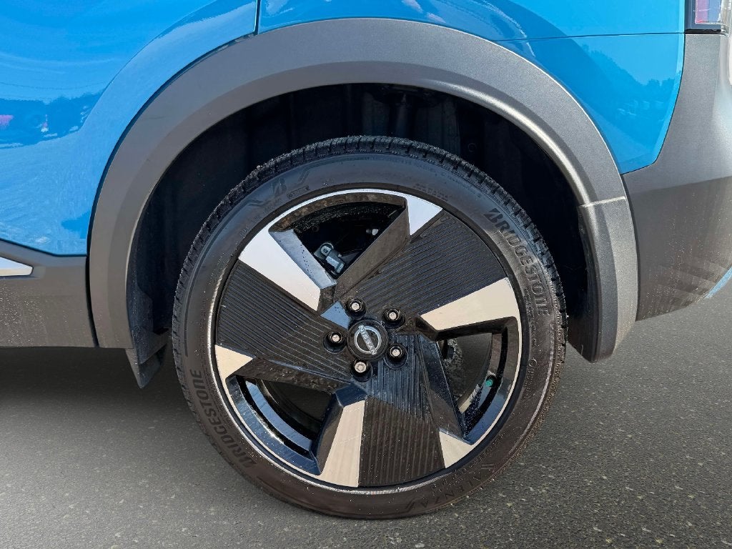 2025 Nissan Kicks SR Intelligent AWD