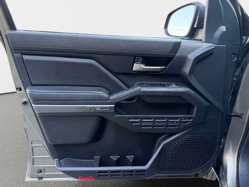 2025 Toyota Tacoma Hybrid TRD Sport 4WD