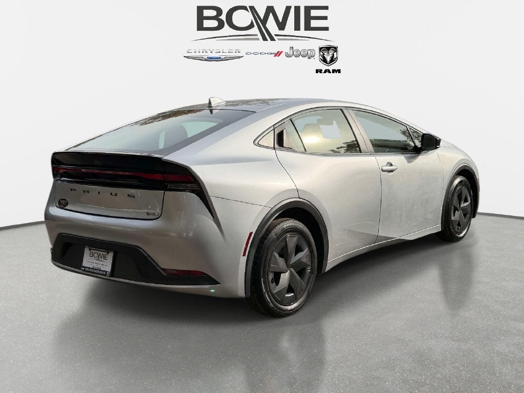 2024 Toyota Prius LE