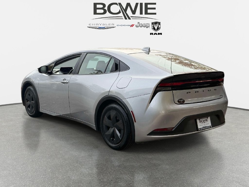 2024 Toyota Prius LE