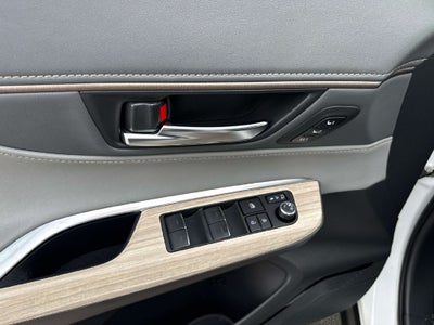 2023 Toyota Venza XLE
