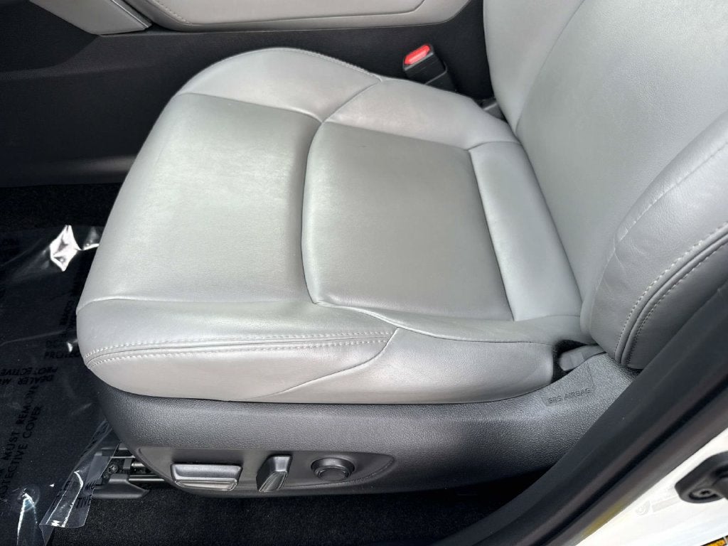 2023 Toyota Venza XLE