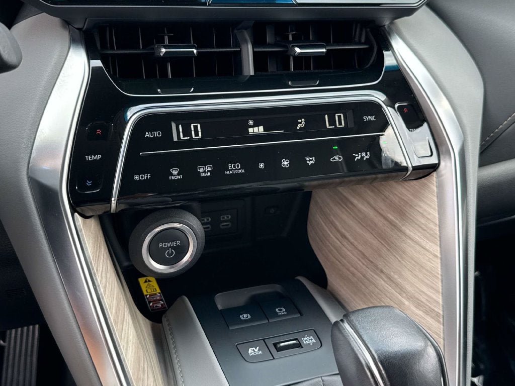 2023 Toyota Venza XLE